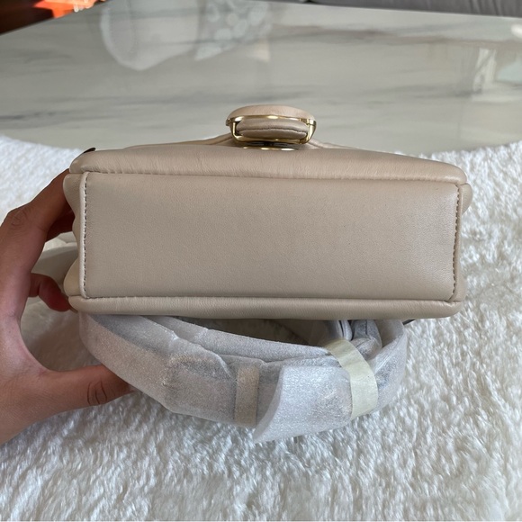 ‼️SOLD‼️ Coach Pillow Tabby 18 in Ivory - Picture 5 of 12